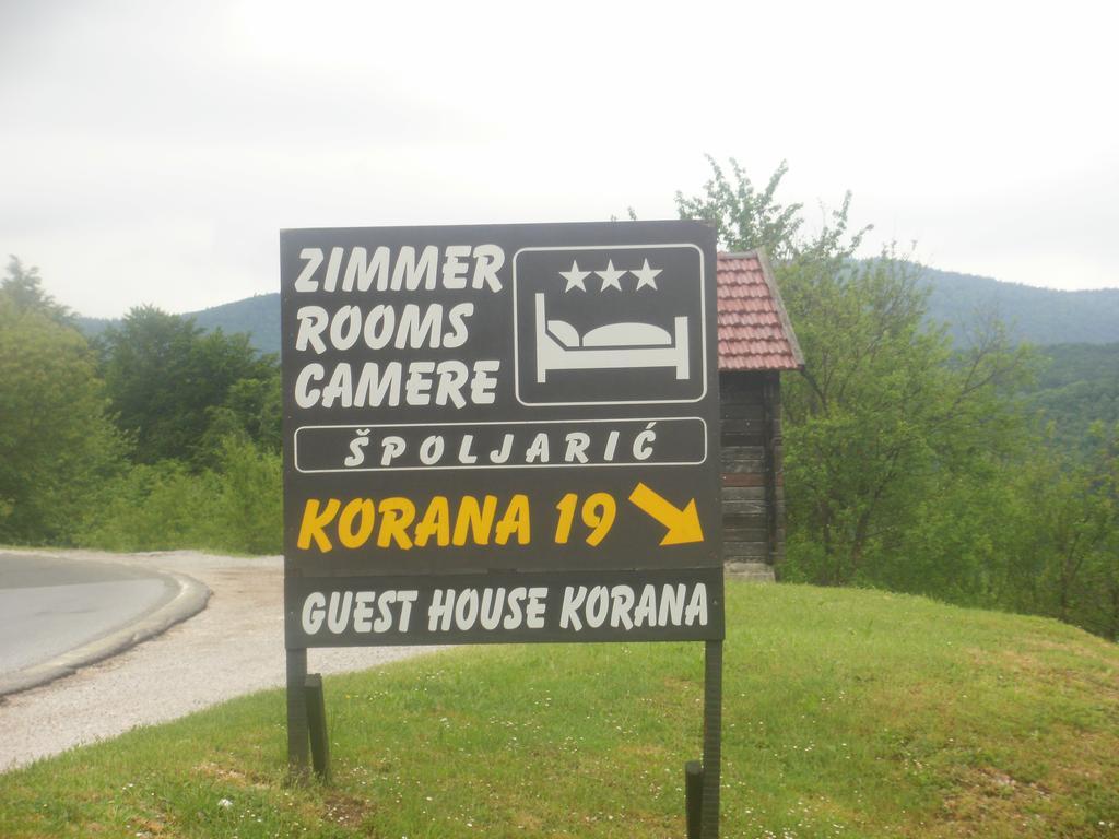 Guest House Korana Quarto foto