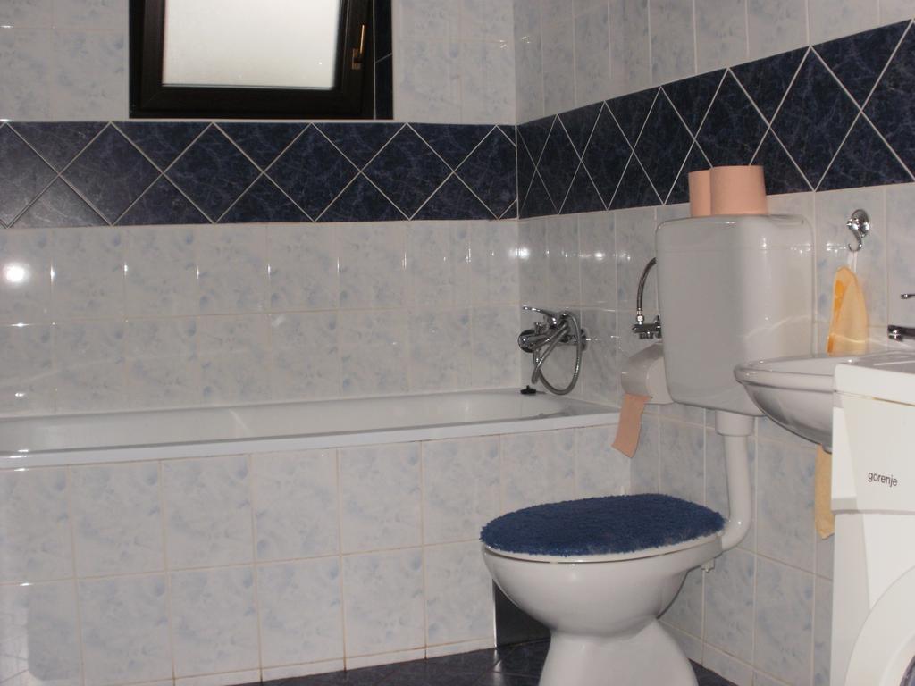 Guest House Korana Quarto foto
