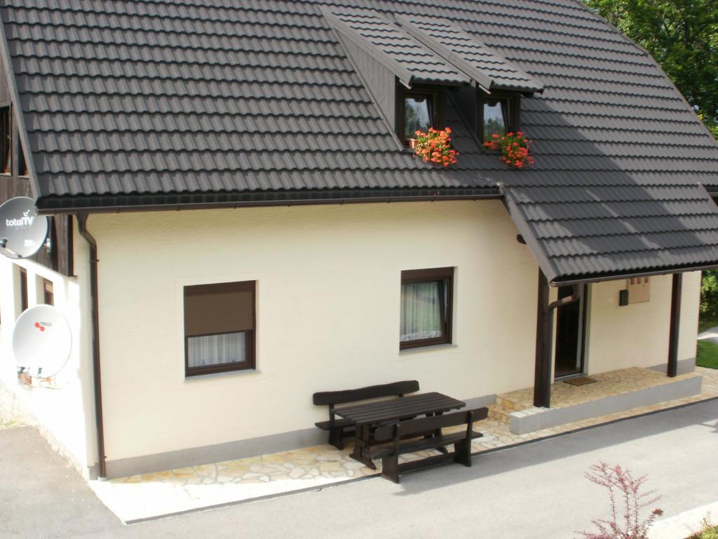 Guest House Korana Quarto foto