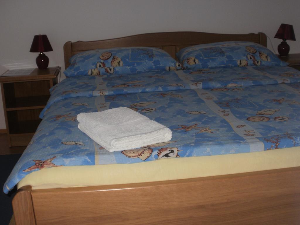Guest House Korana Quarto foto